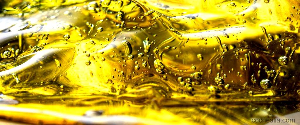 ¿Cómo saber si el agua se mezcla con el aceite?