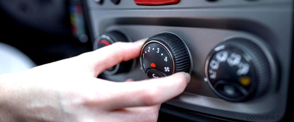 ¿Cuánto cuesta quitar el mal olor del aire acondicionado del coche?