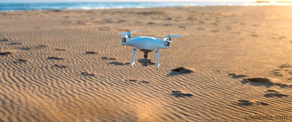 ¿Qué factores pueden limitar la velocidad máxima de un drone?
